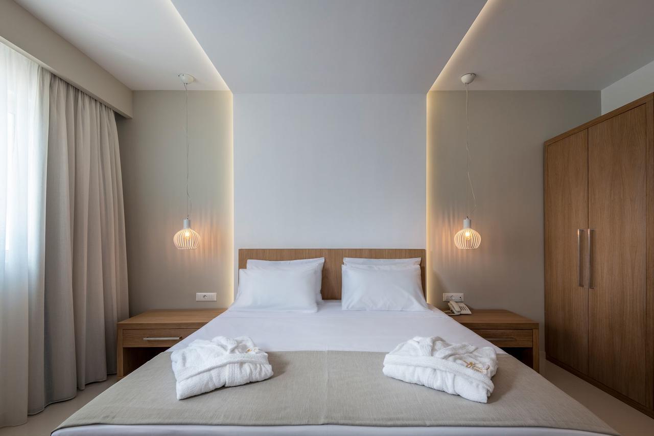 ไกอา พาเลซ Hotel มาร์มารี ภายนอก รูปภาพ